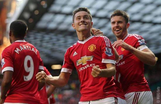 的带领下 的带领下